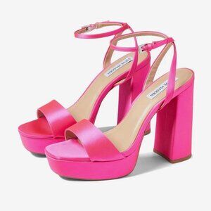 Steve Madden Lessa Sandal Platform Heel Pink Satin Fabric Size 6